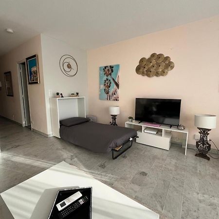 Grand Studio Localisation Ideale Antibes Exterior photo